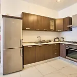 Sea Side Modern 2 Bedroom Apartment In The Heart Of Qawra Bugibba Appartement *