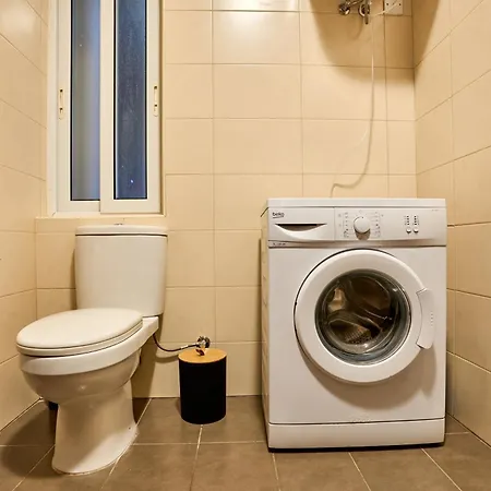 Modern Sea Side 2 Bedroom In The Heart Of Qawra *