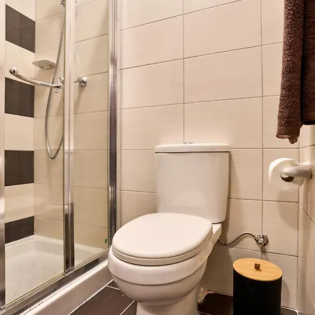 Daire Modern Sea Side 2 Bedroom In The Heart Of Qawra *