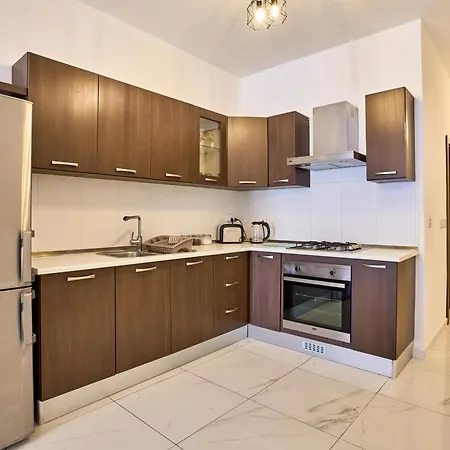 Sea Side Modern 2 Bedroom In The Heart Of Qawra Bugibba * St. Paul's Bay